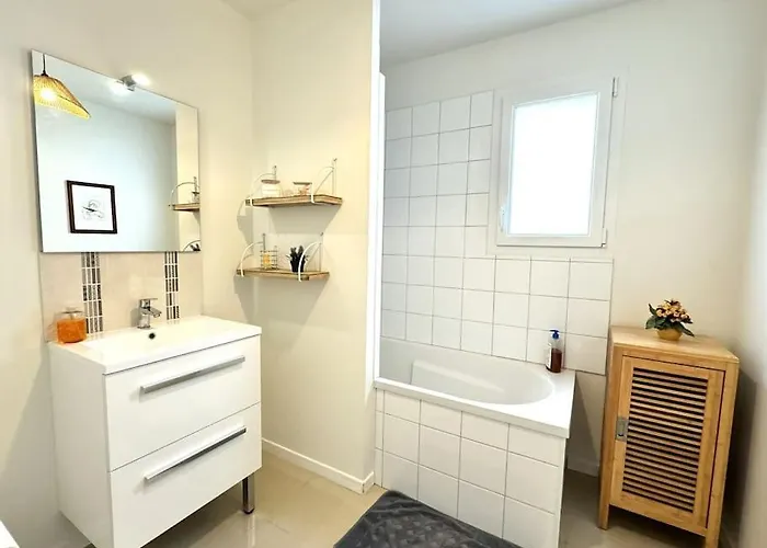 Semesterbostad La Maison Bleue - Plain-pied Proche Plages Et Caen