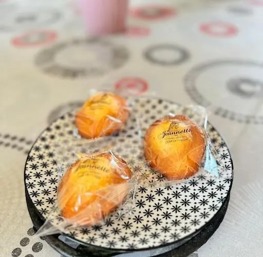 Semesterbostad La Maison Bleue - Plain-pied Proche Plages Et Caen *